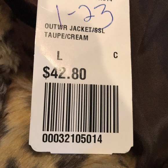 NWT Adorable Crop Jacket - Picture 3 of 5